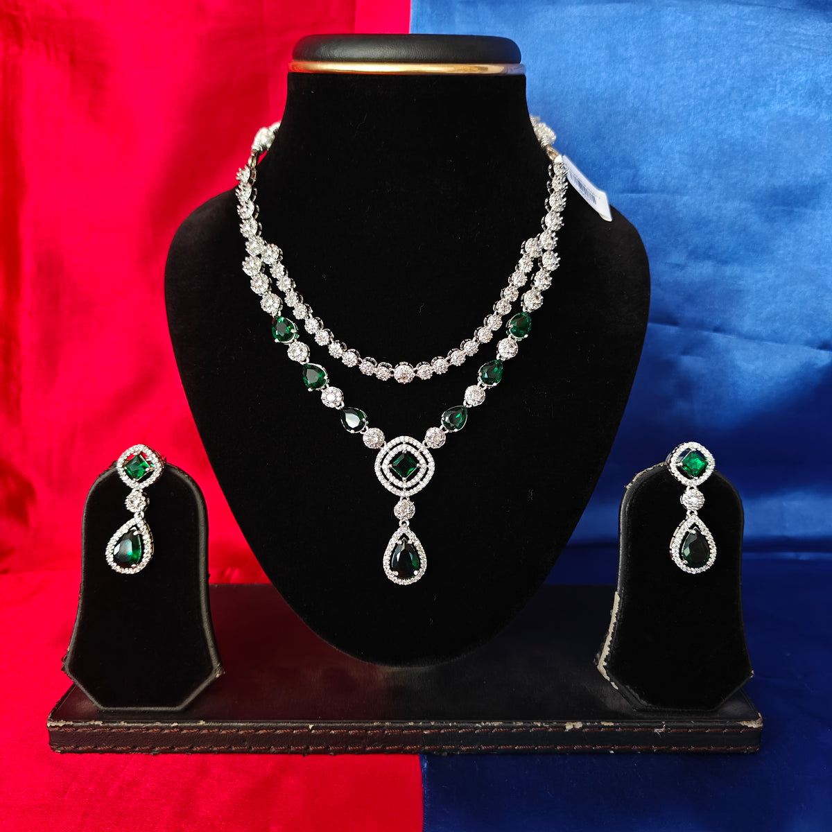 Elegant AD Short Necklace In Green Coloured Stone