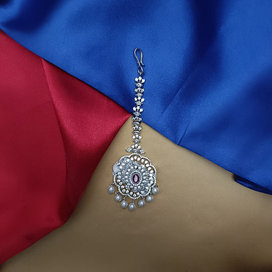 Beautiful Silver Tika In Ruby Stone