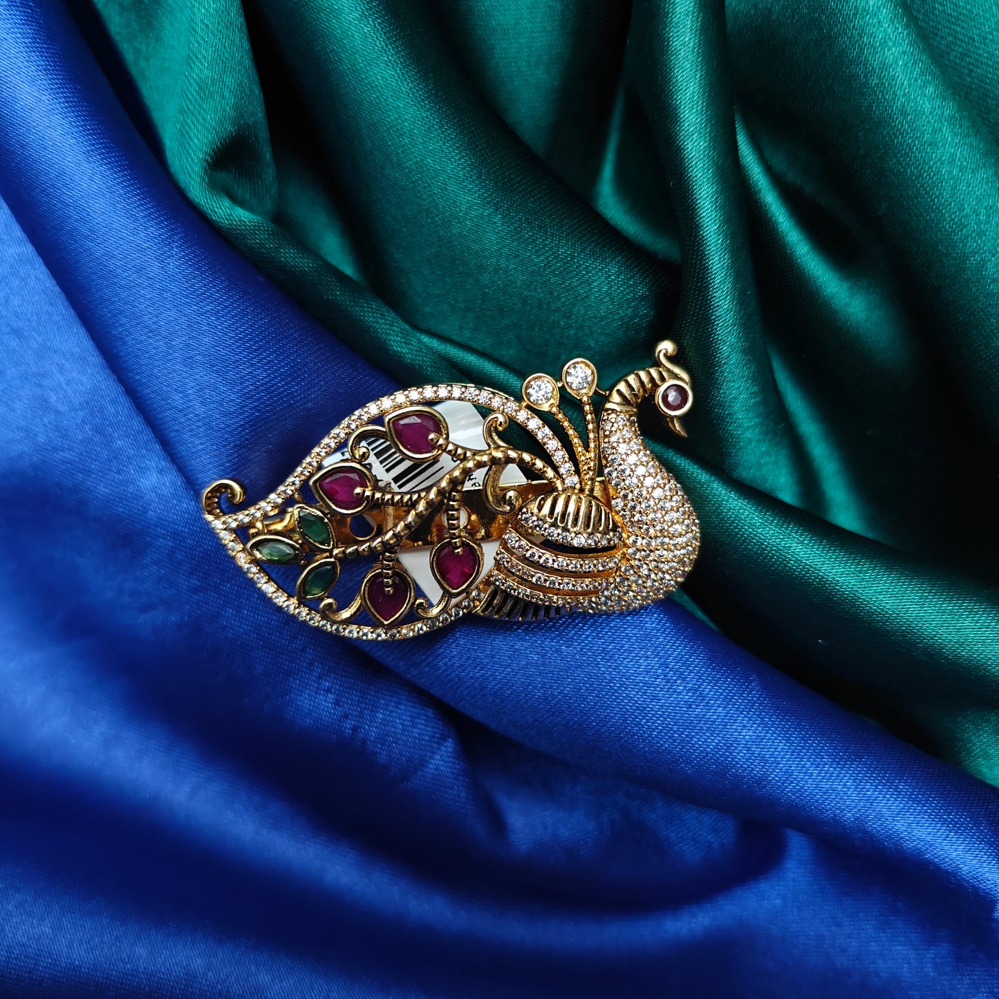 Beautiful Saree Pin