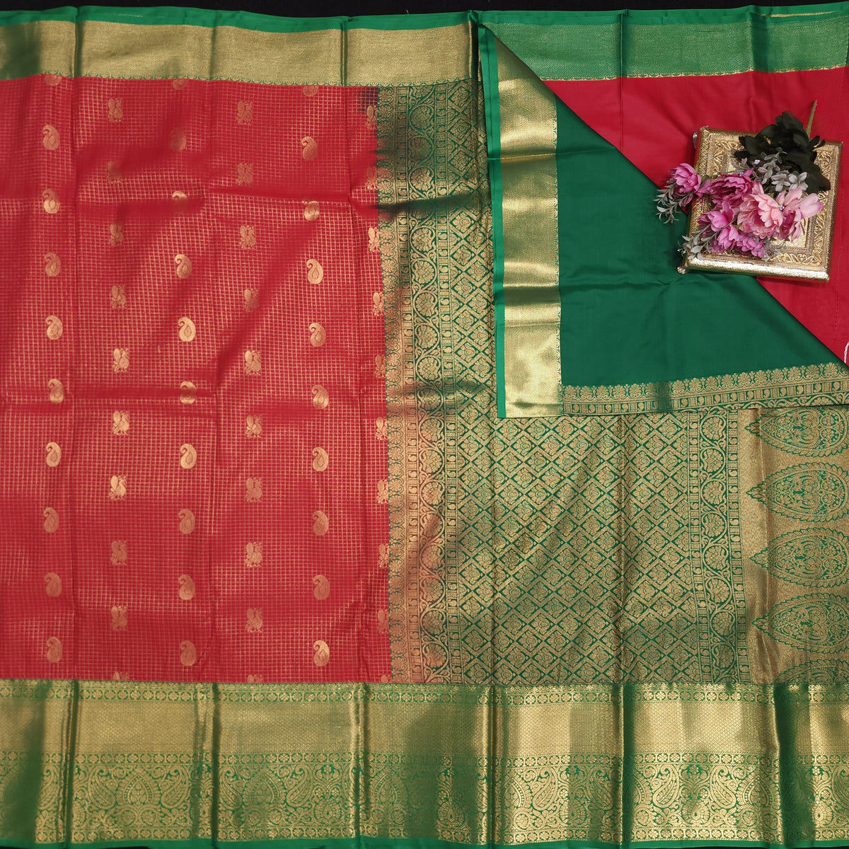 Vintage Checks Kanchi Pattu trending Saree