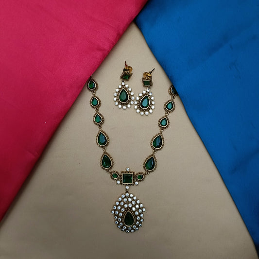 Beautiful Mini Haaram In Green Stone