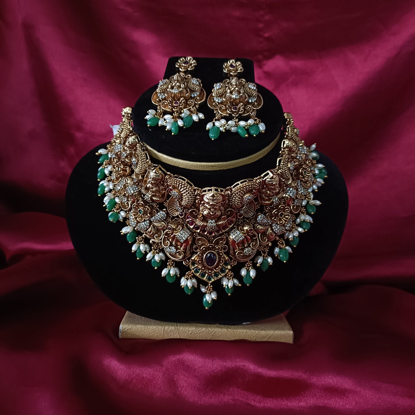 Beautiful Nakshi Choker