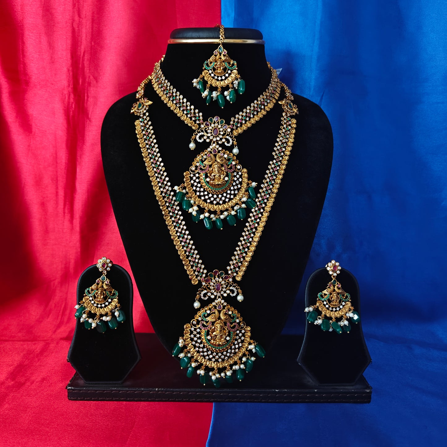 Beautiful Nakshi Combo Set With Laxmi Idol