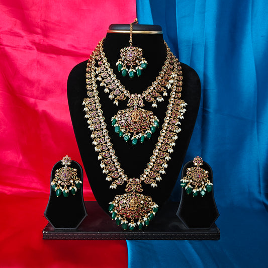 Beautiful Kundan Combo Set
