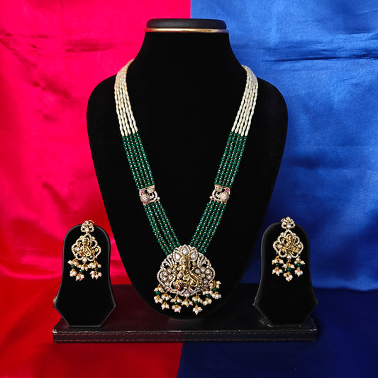 Beautiful Honex Necklace In Green Colour