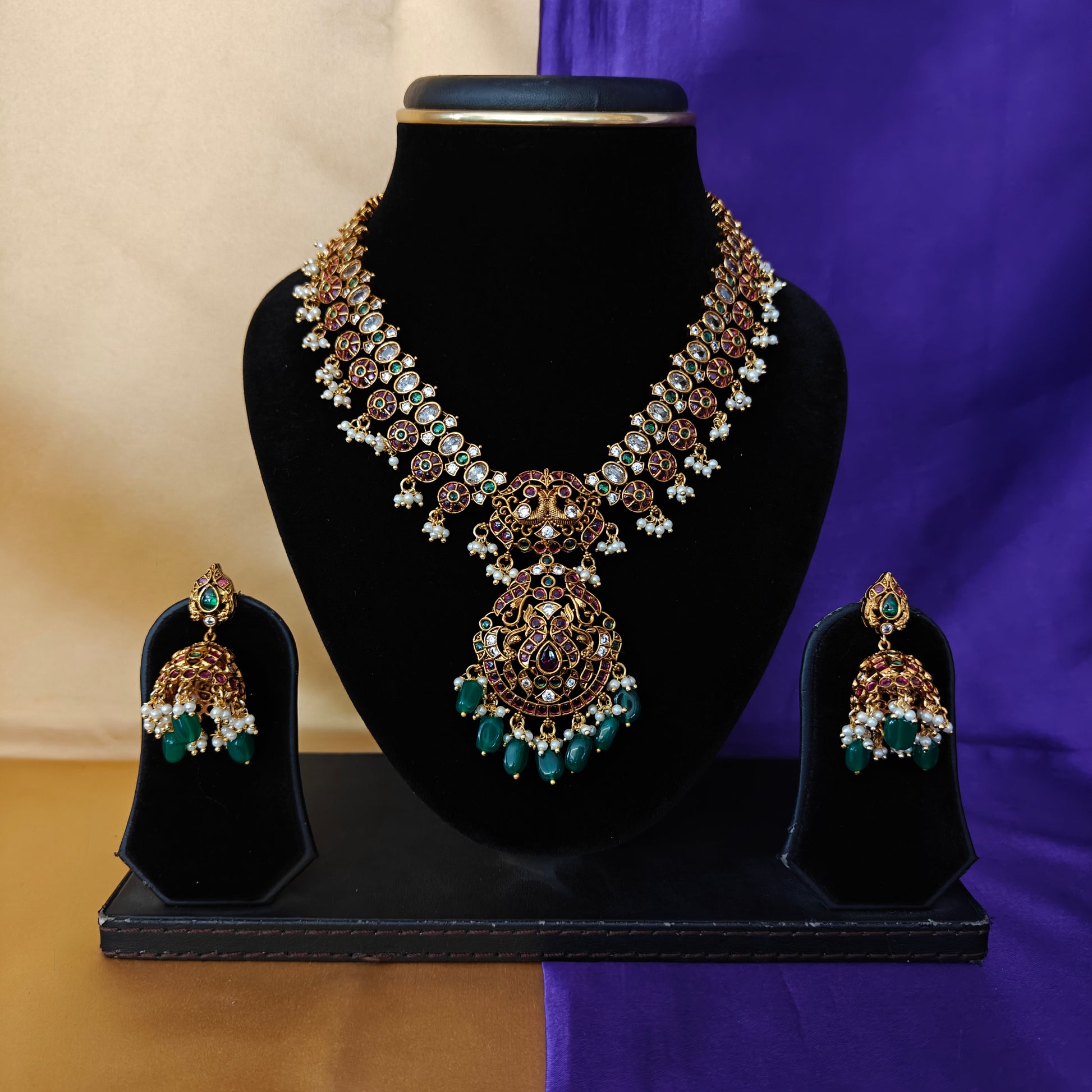 Beautiful Jadau Kundan Short Necklace - Ambica Wedding Mall