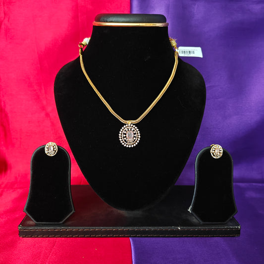 Beautiful Simple Non Necklace In Baby Pink Stone