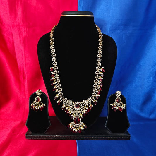 Elegant Victorian Long Necklace In Maroon Beads