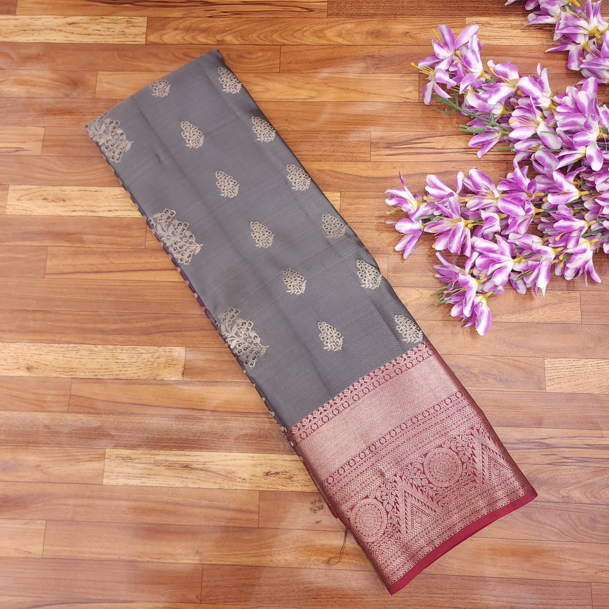 Semi Resham Kanchi Pattu Saree