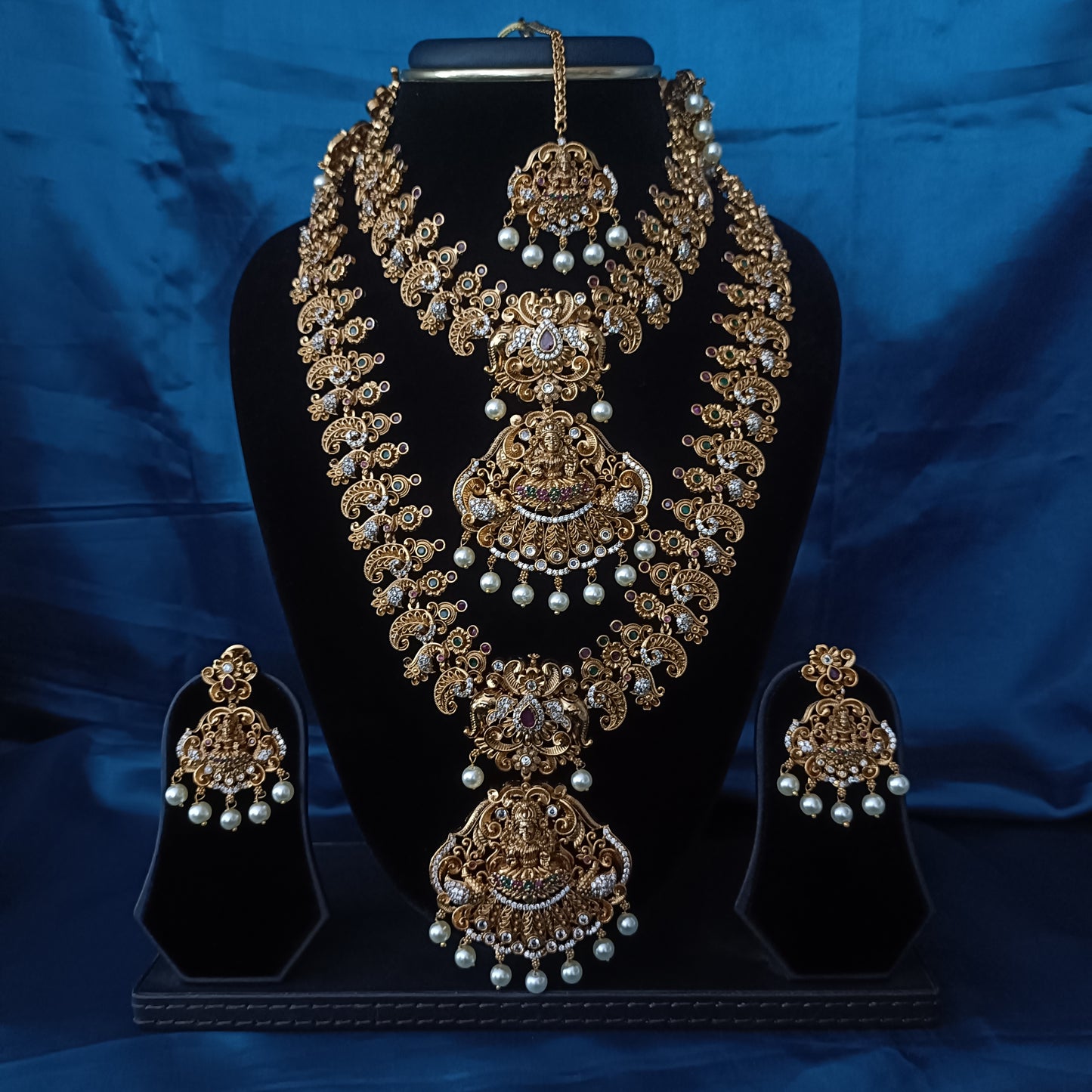 Beautiful Nakshi Combo set With Laxmi Idol