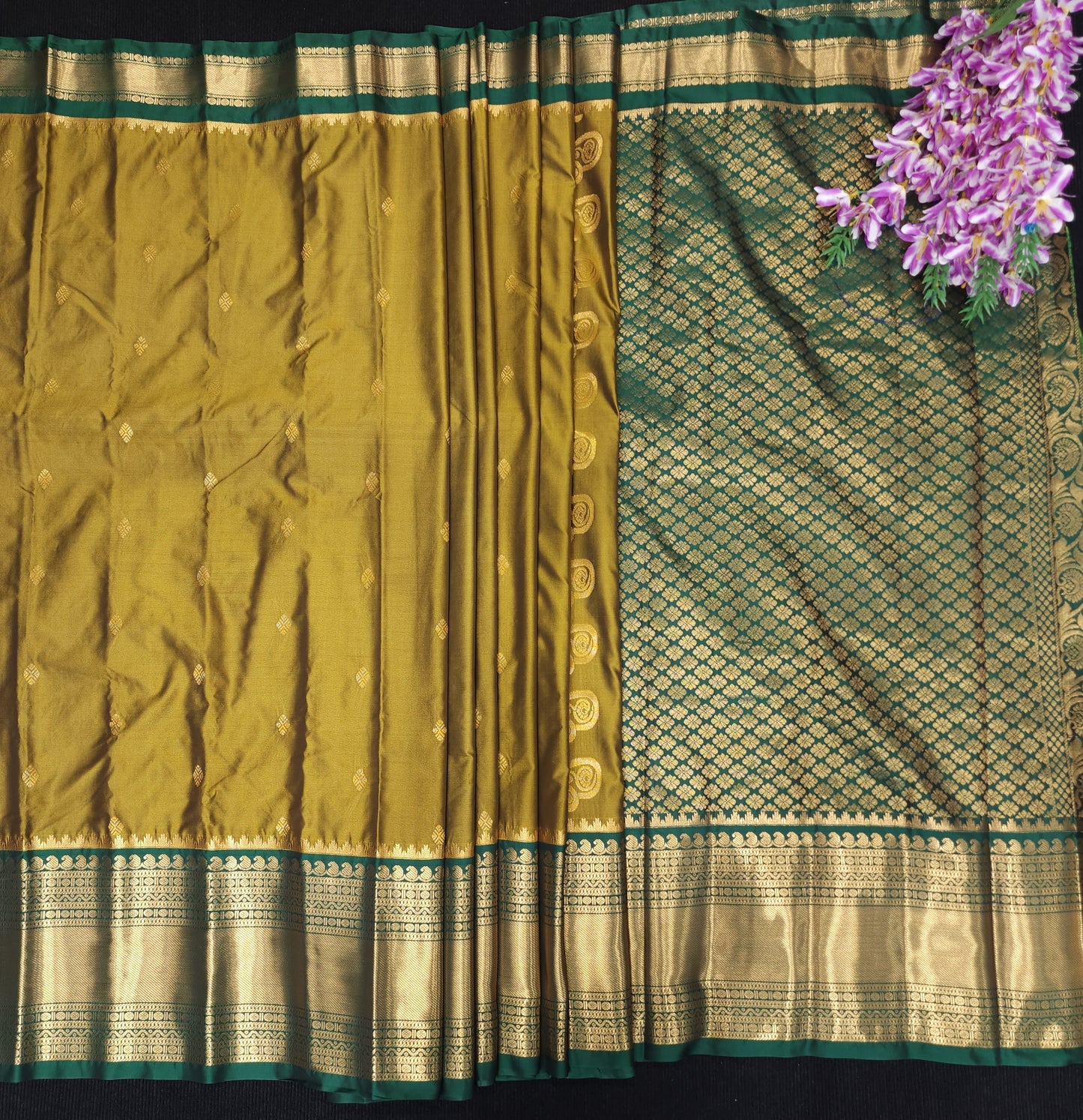Gadwal semi Pattu Saree