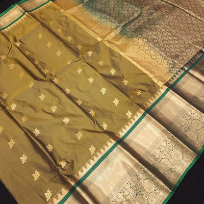 Semi Gadwal Pattu saree