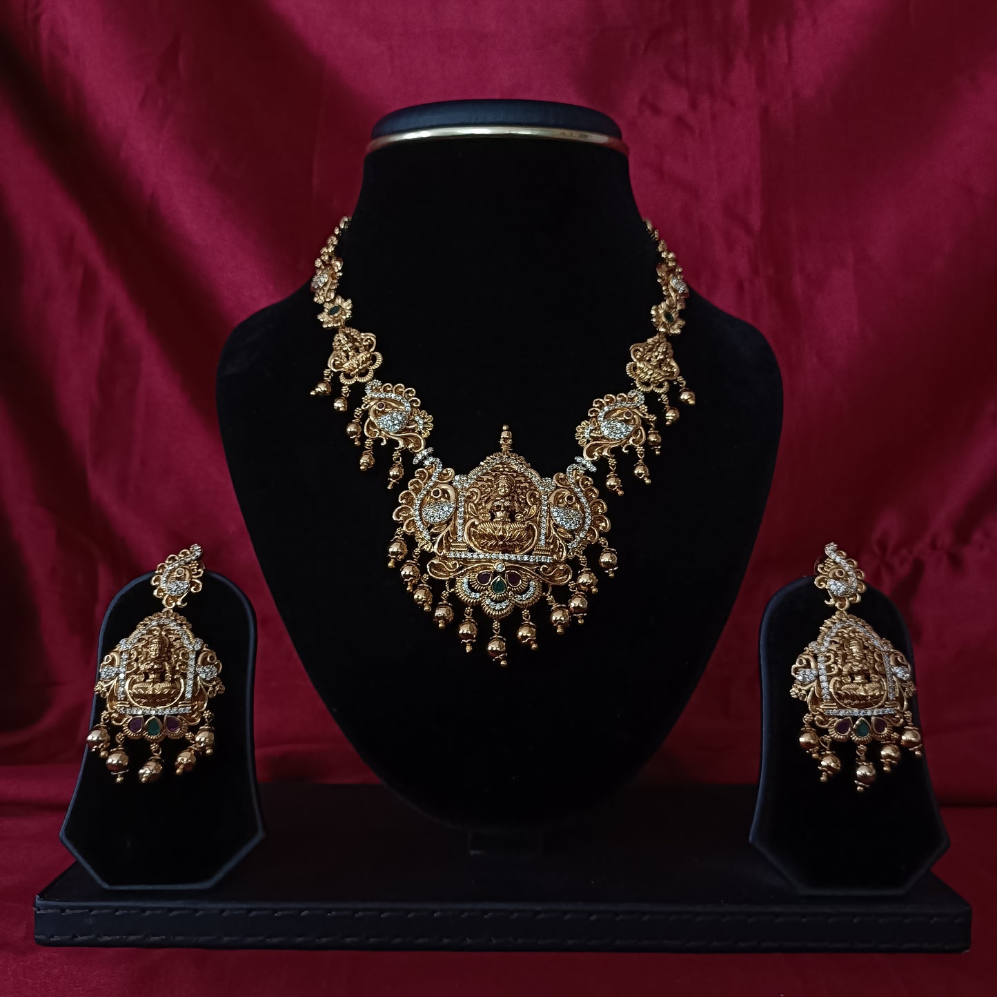 Beautiful Nakshi Short Necklace