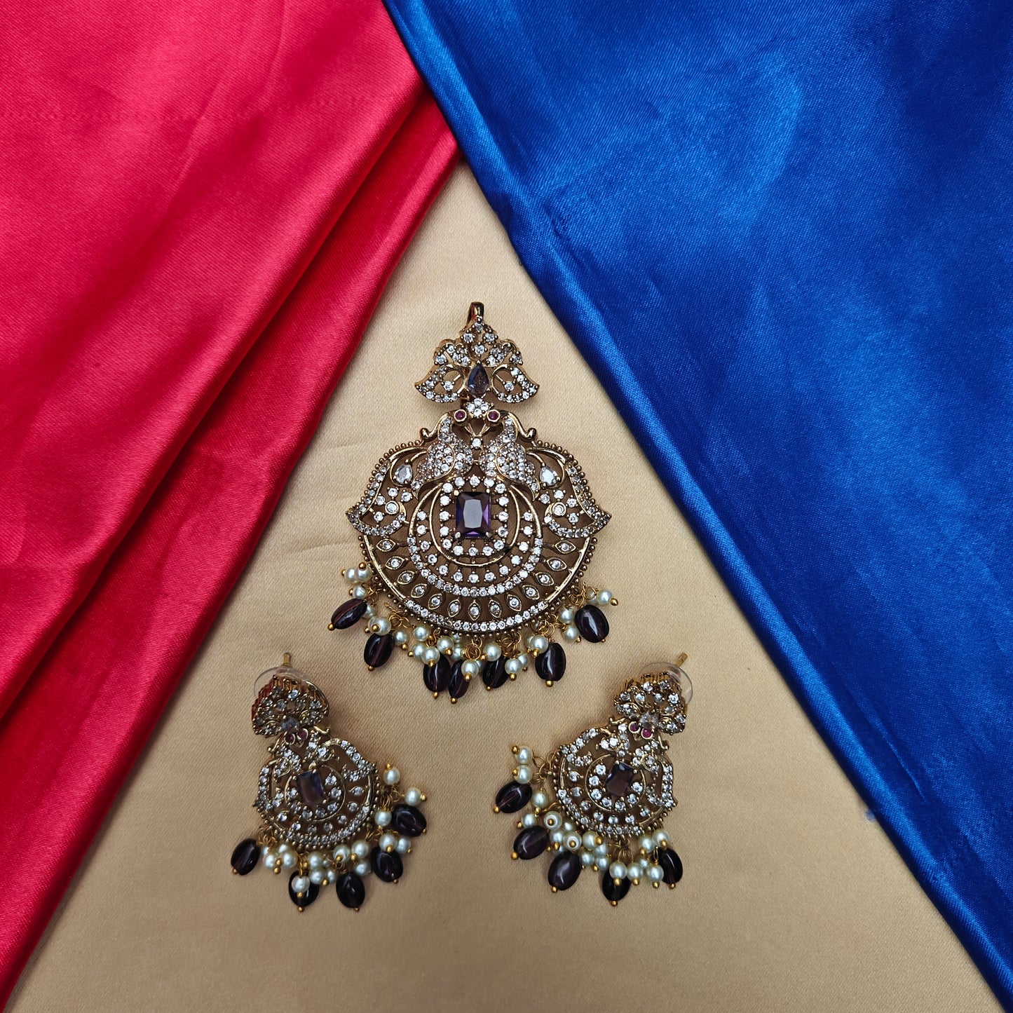 Beautiful Victorian Pendant In Purple Beads