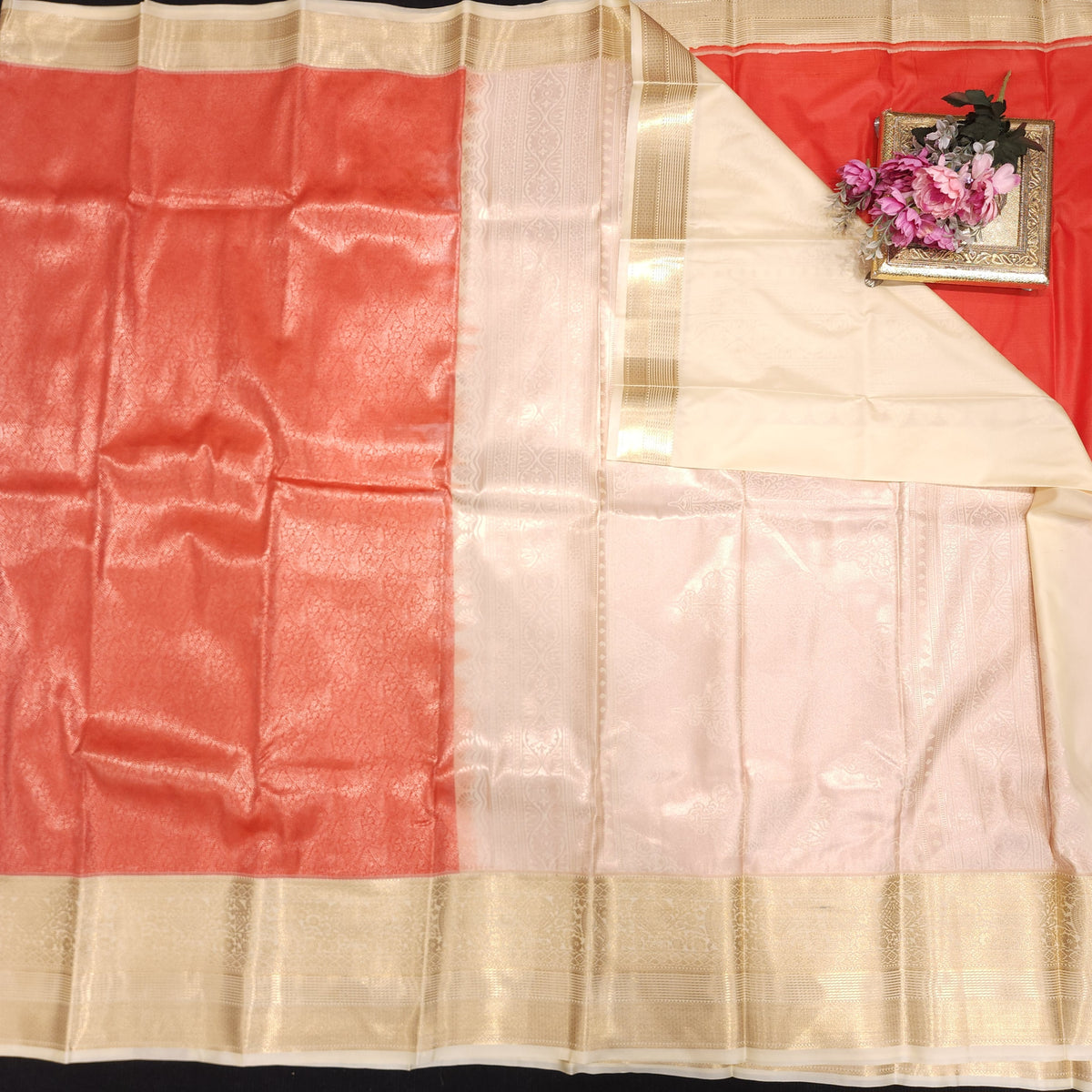 Resham Kanchi Pattu Contrast Border Saree