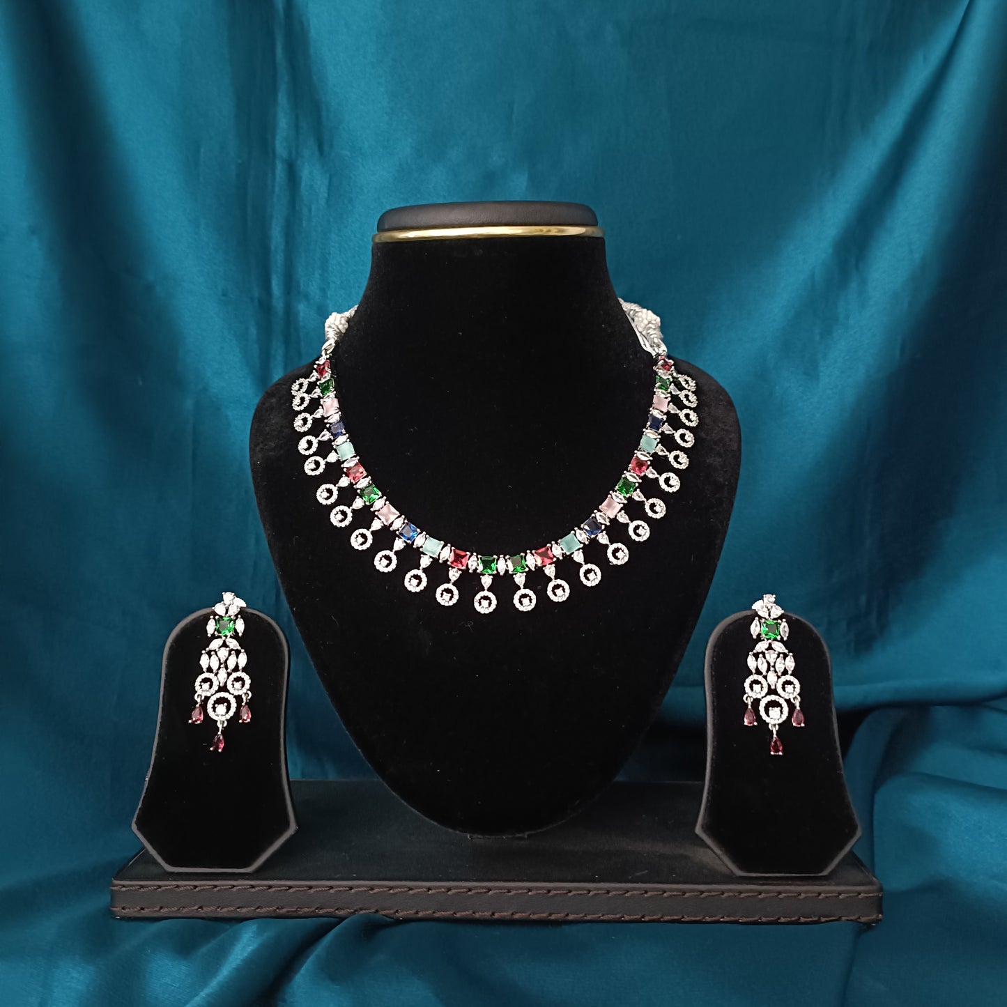 Elegant Multi colour Short Necklace