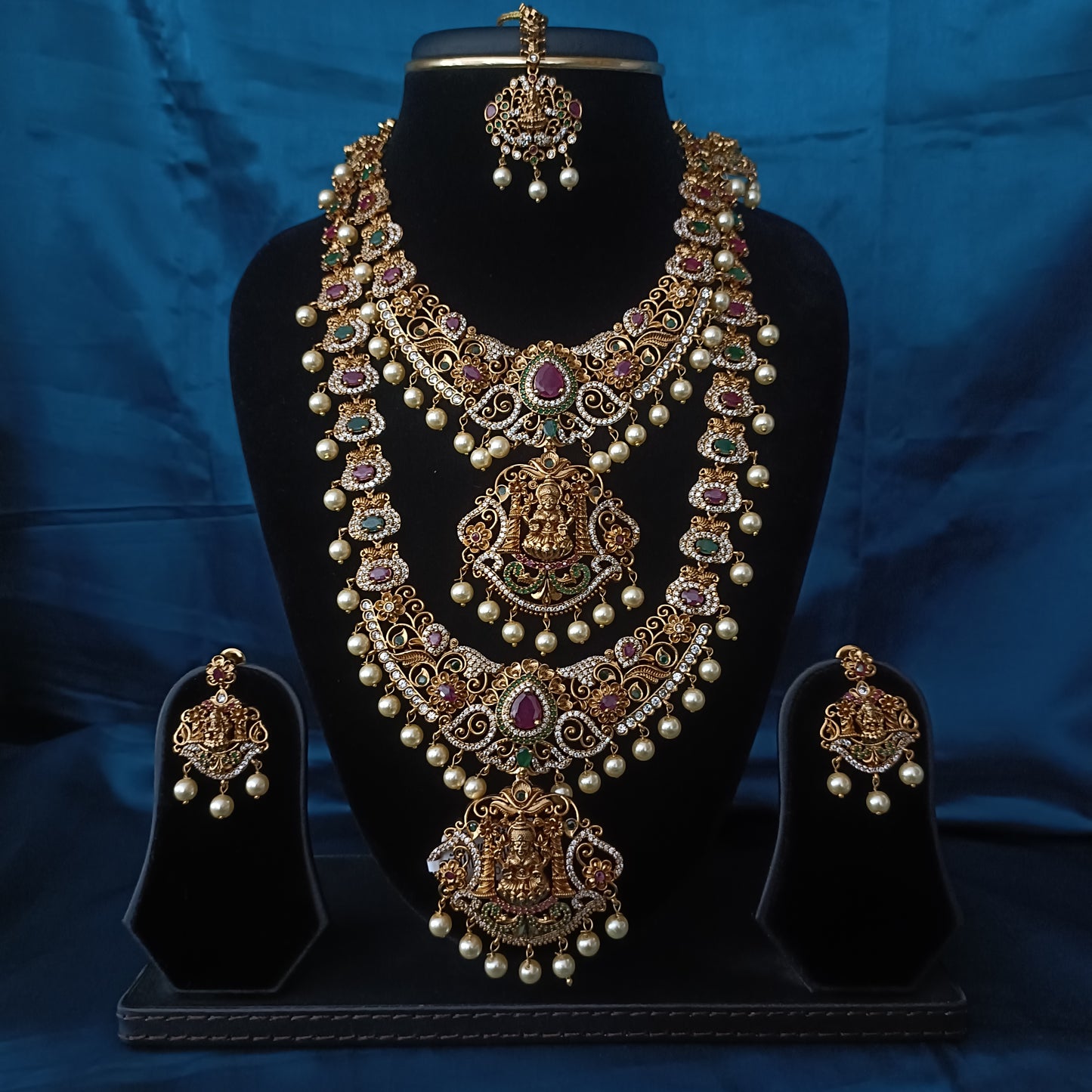 Beautiful Nakshi Combo set With Laxmi Idol