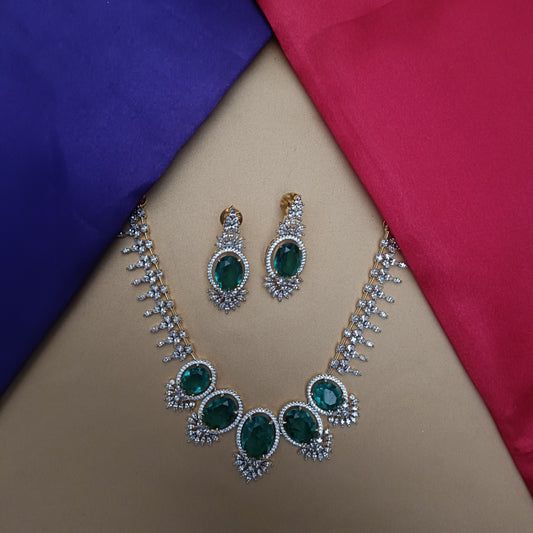Elegant GJ Short Necklace