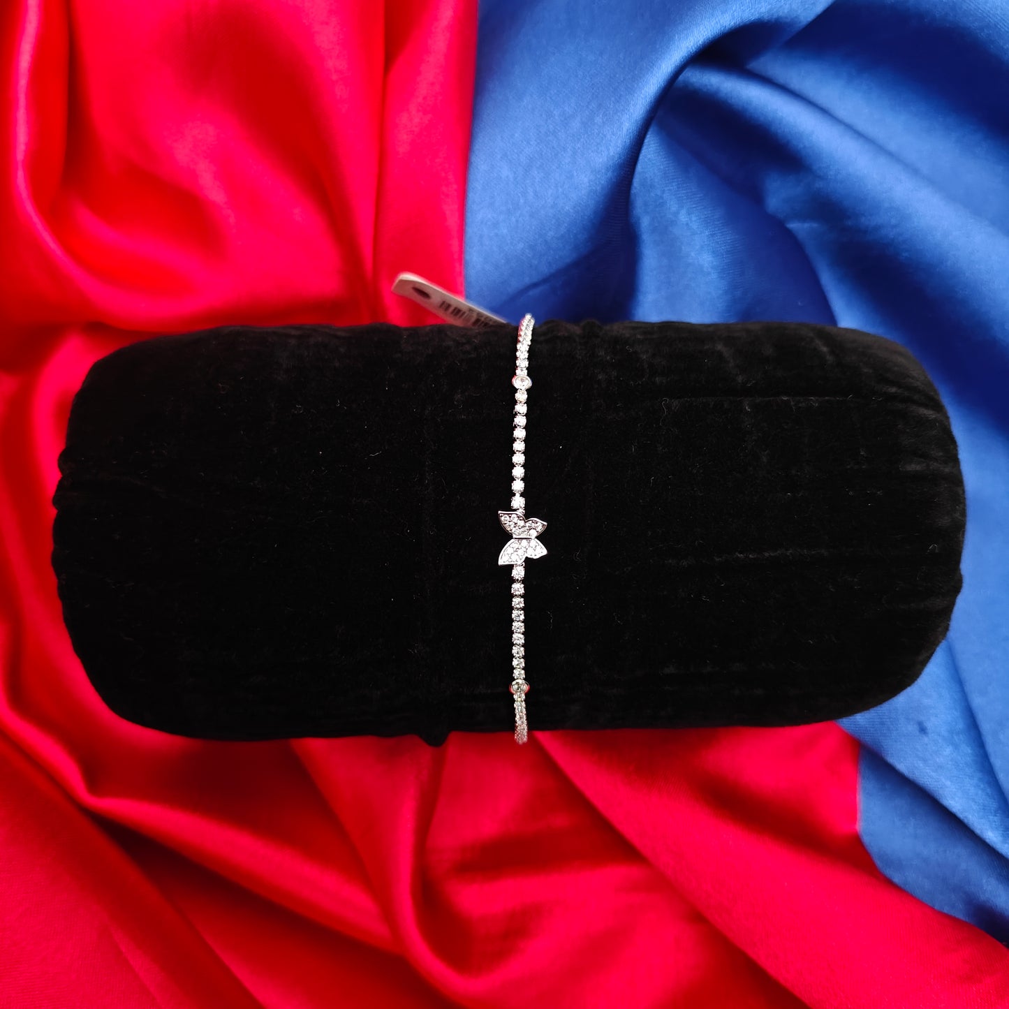 Beautiful Silver Chain Type Bracelet
