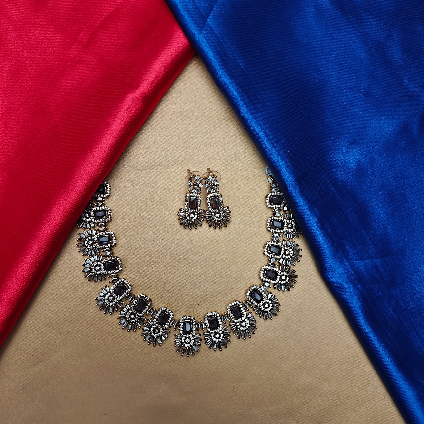 Beautiful Victorian Short Necklace In Purple Stone