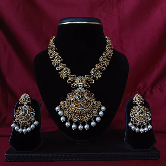 Elegant Nakshi Short Necklace