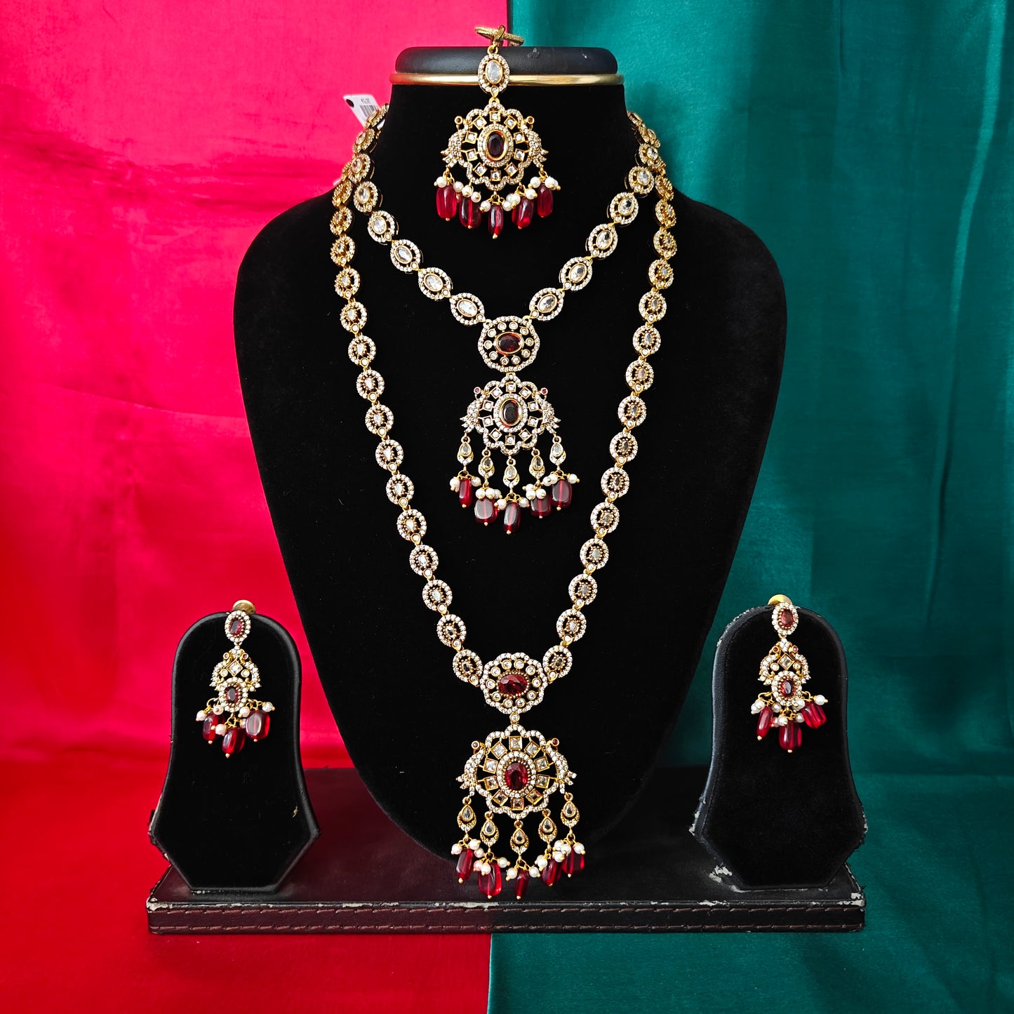 Beautiful Victorian Combo Set In Maroon Beads