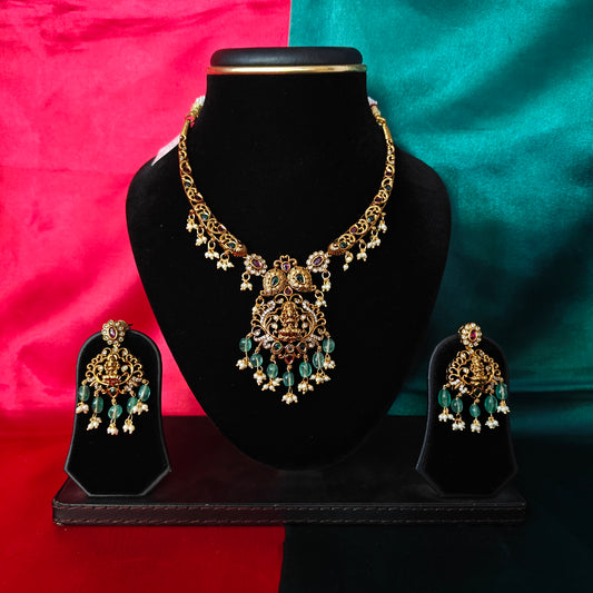 Elegant Kante Necklace With Laxmi Idol