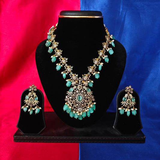 Elegant Victorian Short Necklace In Pista Green Beads