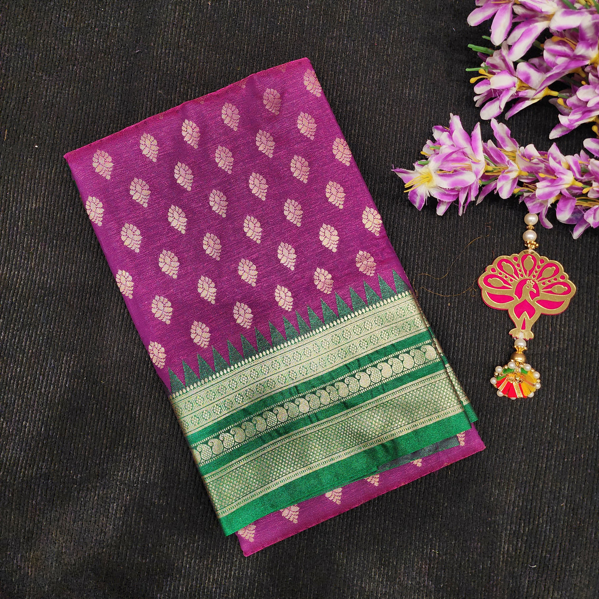 Visiri Kanchi Border Saree