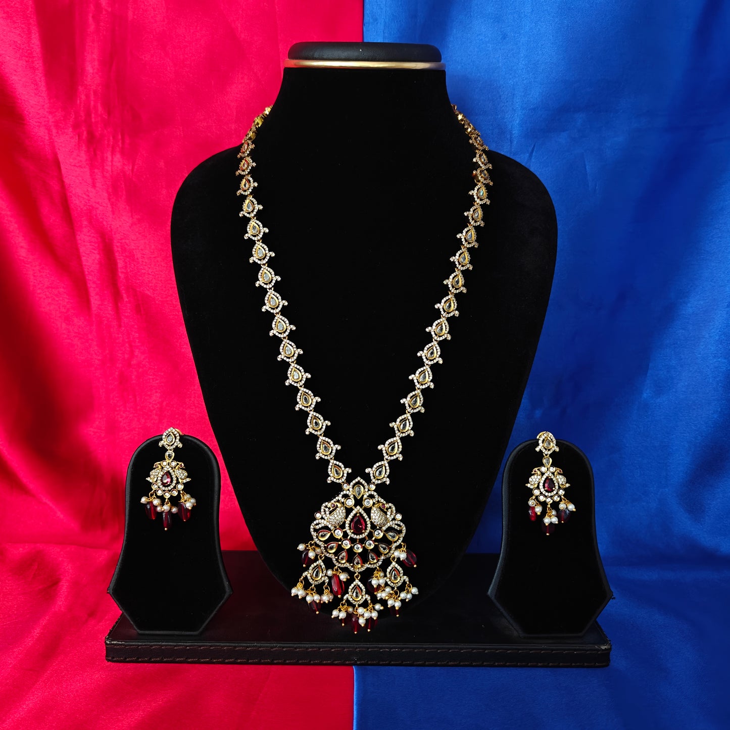 Elegant Victorian Long Necklace In Maroon Beads