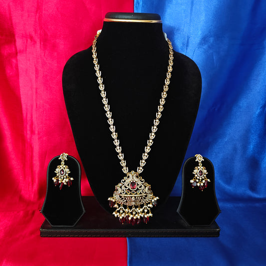 Elegant Victorian Long Necklace In Maroon Beads