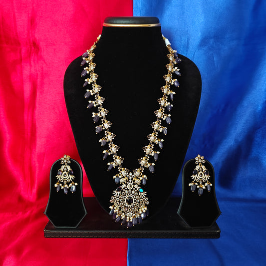 Elegant Victorian Long Necklace In Purple Beads