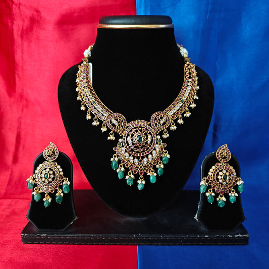 Beautiful Jadau Kundan Kante Necklace
