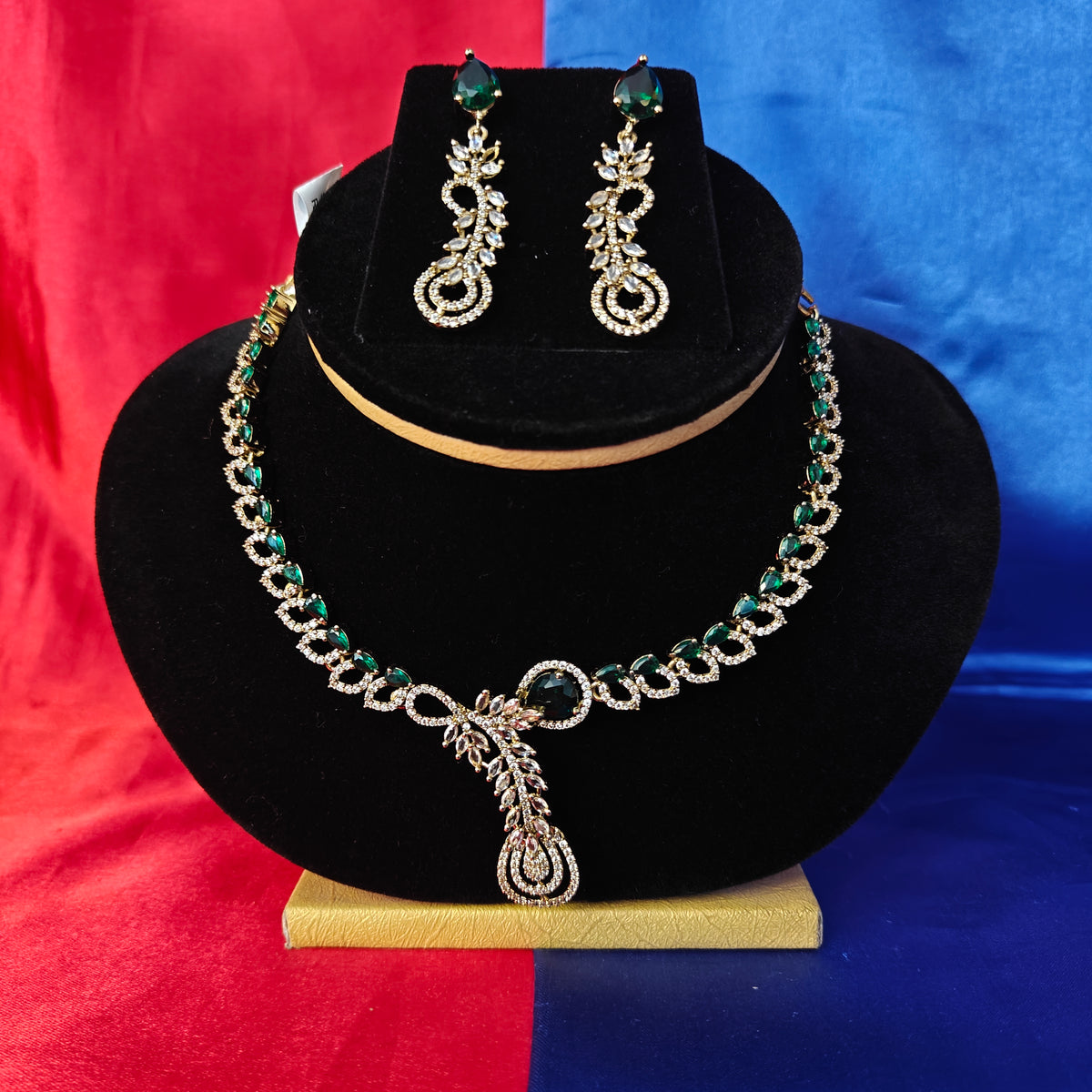 Beautiful Mini Haaram In Green Stone