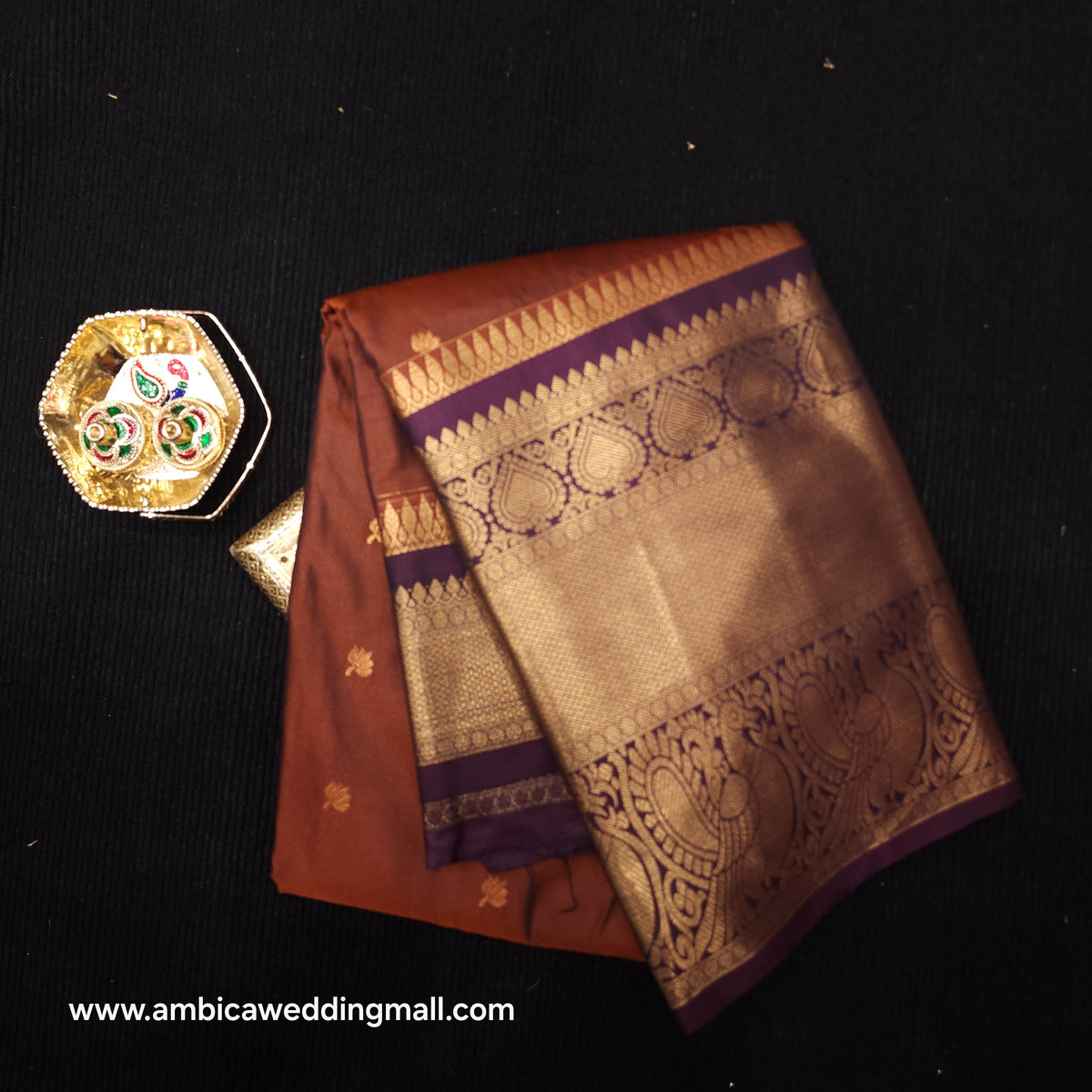 Semi Gadwal Pattu saree