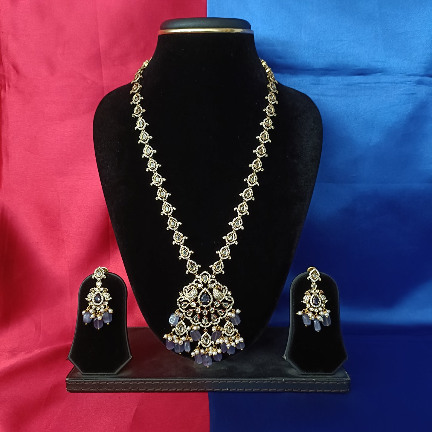 Elegant Victorian Long Necklace In Purple Beads
