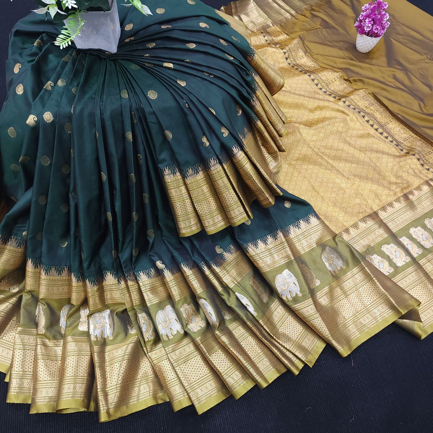 ✨️Gadwal Semi Pattu Sarees✨️