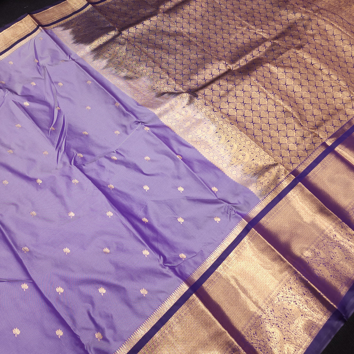 Semi Gadwal Pattu saree