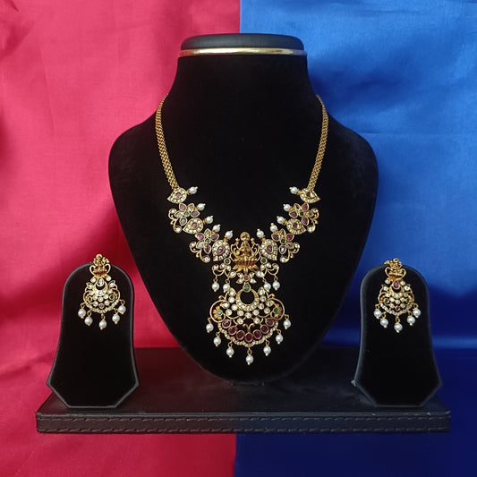 Beautiful Non Third Necklace