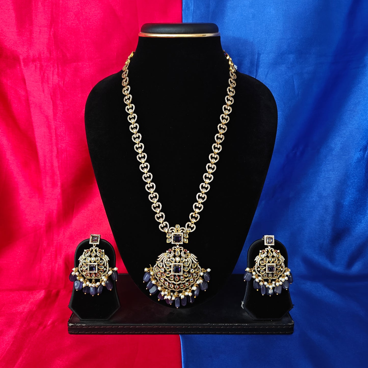 Elegant Victorian Long Necklace In Purple Beads