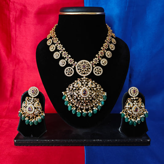 Beautiful Jadau Kundan Short Necklace