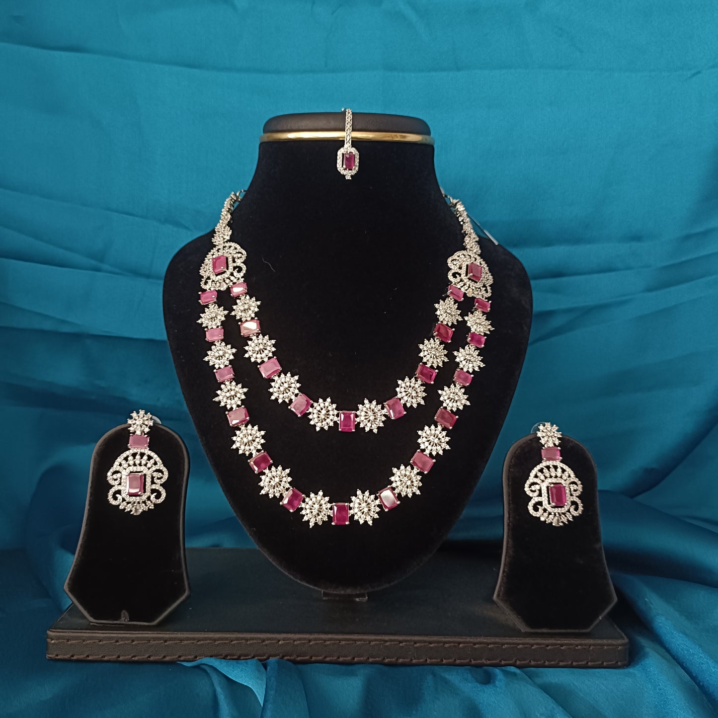 Beautiful Two layers Pink Stone Short Necklace