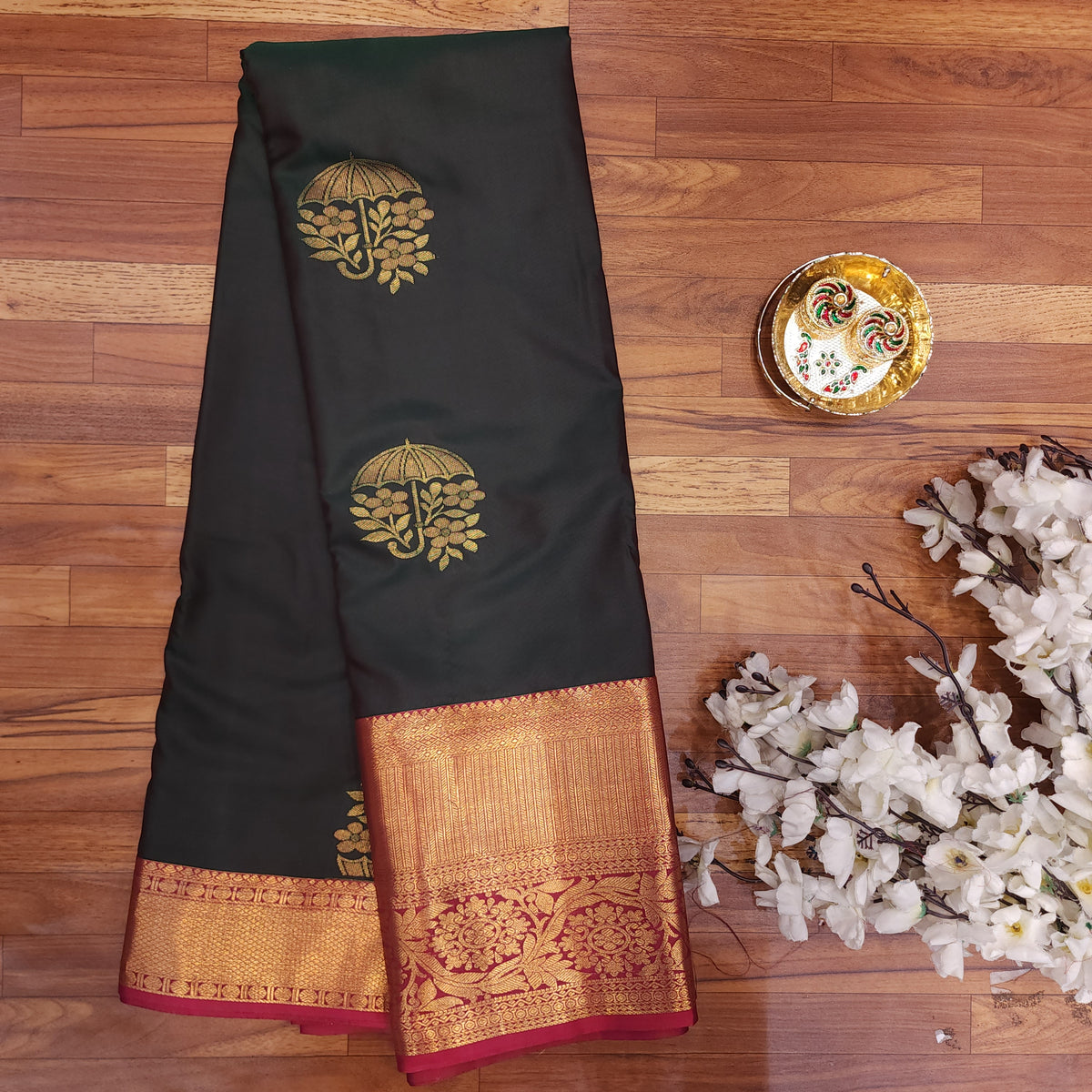 Resham Kanchi Butta Saree
