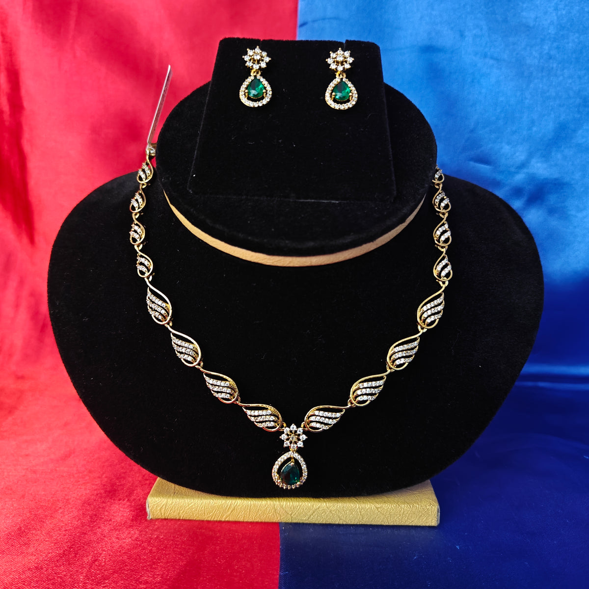 Beautiful Mini Haaram In Green Stone