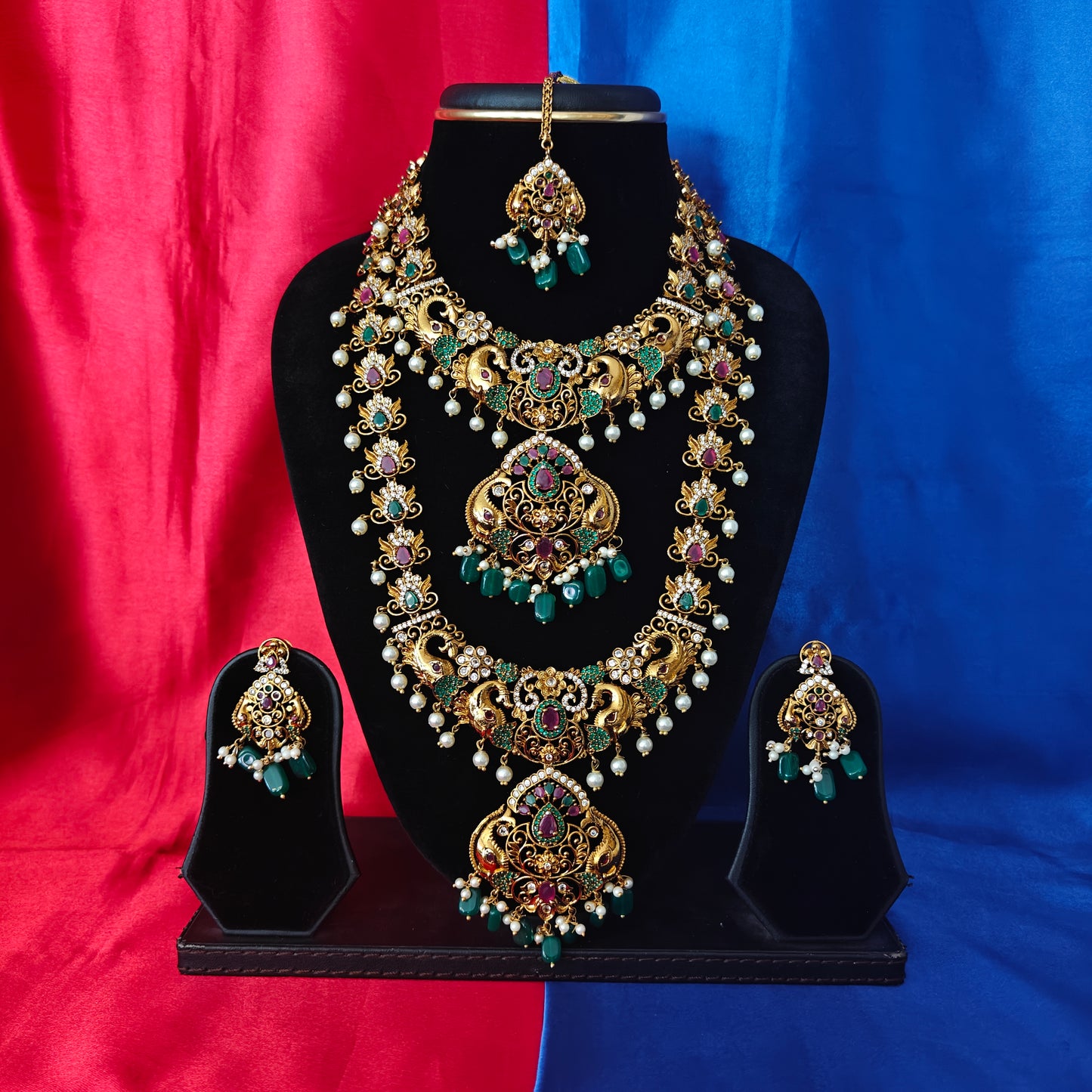 Beautiful Nakshi Combo Set With Laxmi Idol