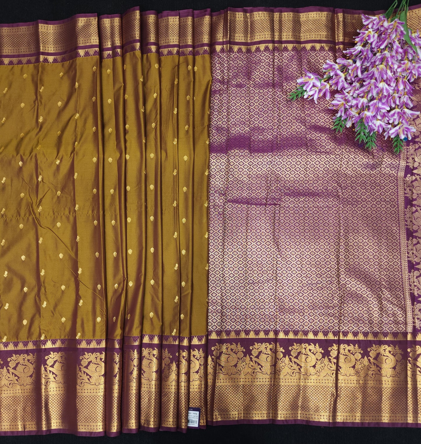 Gadwal semi Pattu Saree
