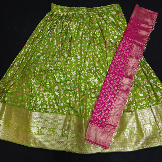 Traditional Banaras Half Saree