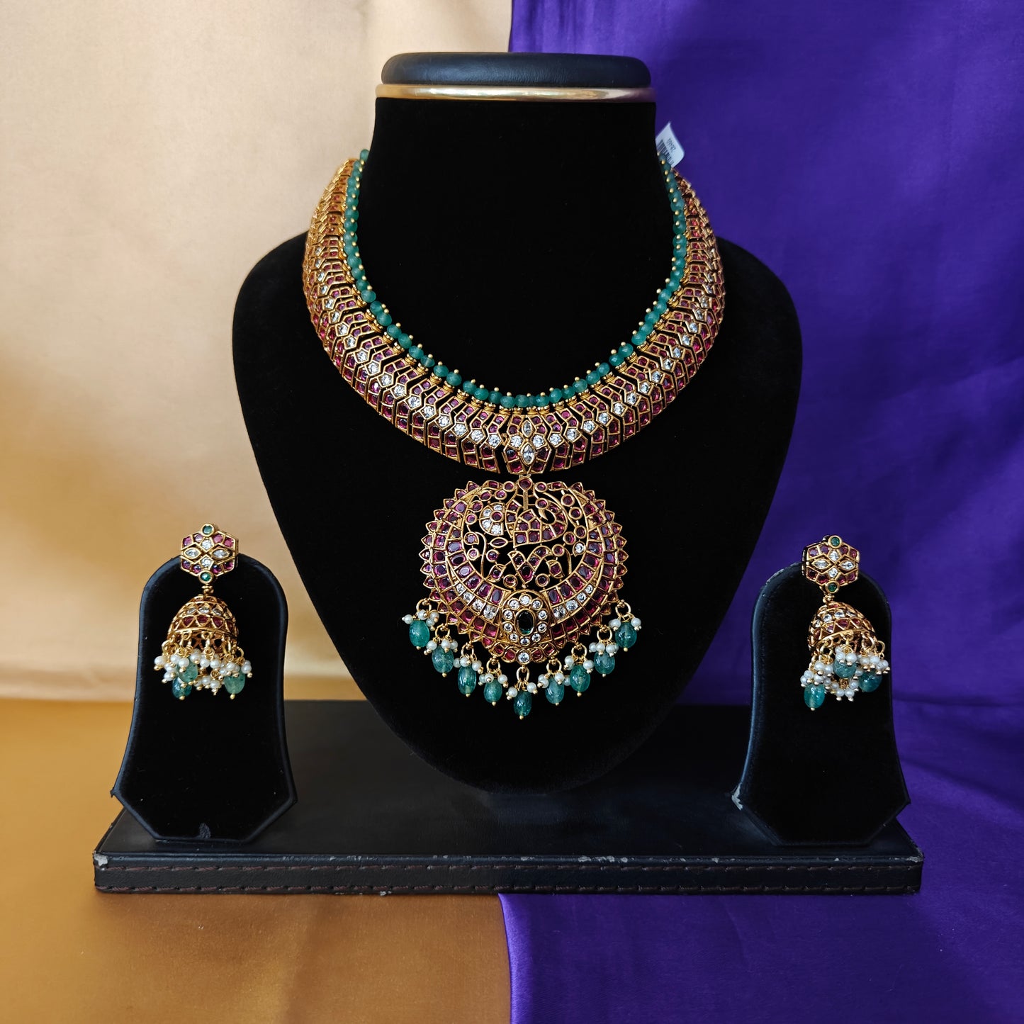 Beautiful Jadau Kundan Short Necklace With - Ambica Wedding Mall