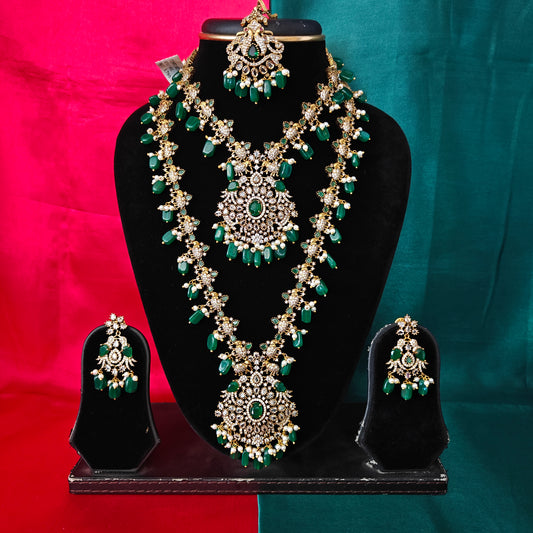Beautiful Victorian Combo Set In Green Beads