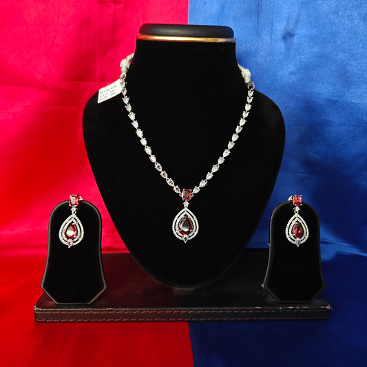 Elegant Silver Short Necklace In Red Stone